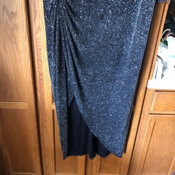 NWT Vince Camuto Metallic V-Neck Ruched Long Sleeve Maxi Dress Plus Size 22W - Picture 6 of 13